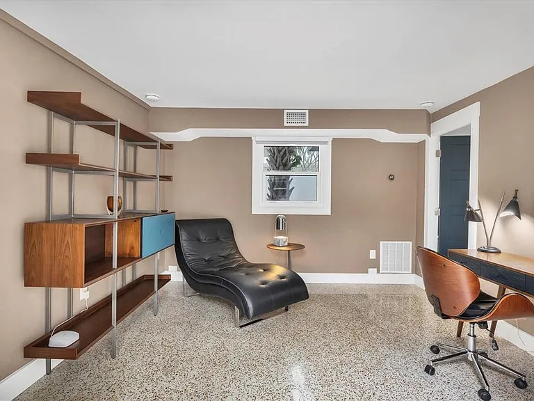 1116 Westway Dr — Photo 43