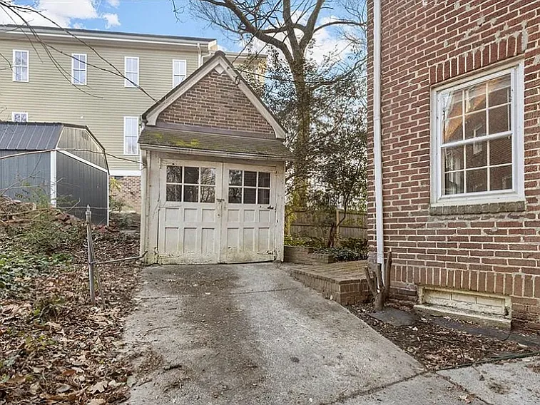708 E Lake Dr — Photo 27