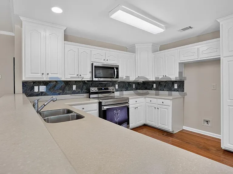 861 McCart Rd — Photo 18