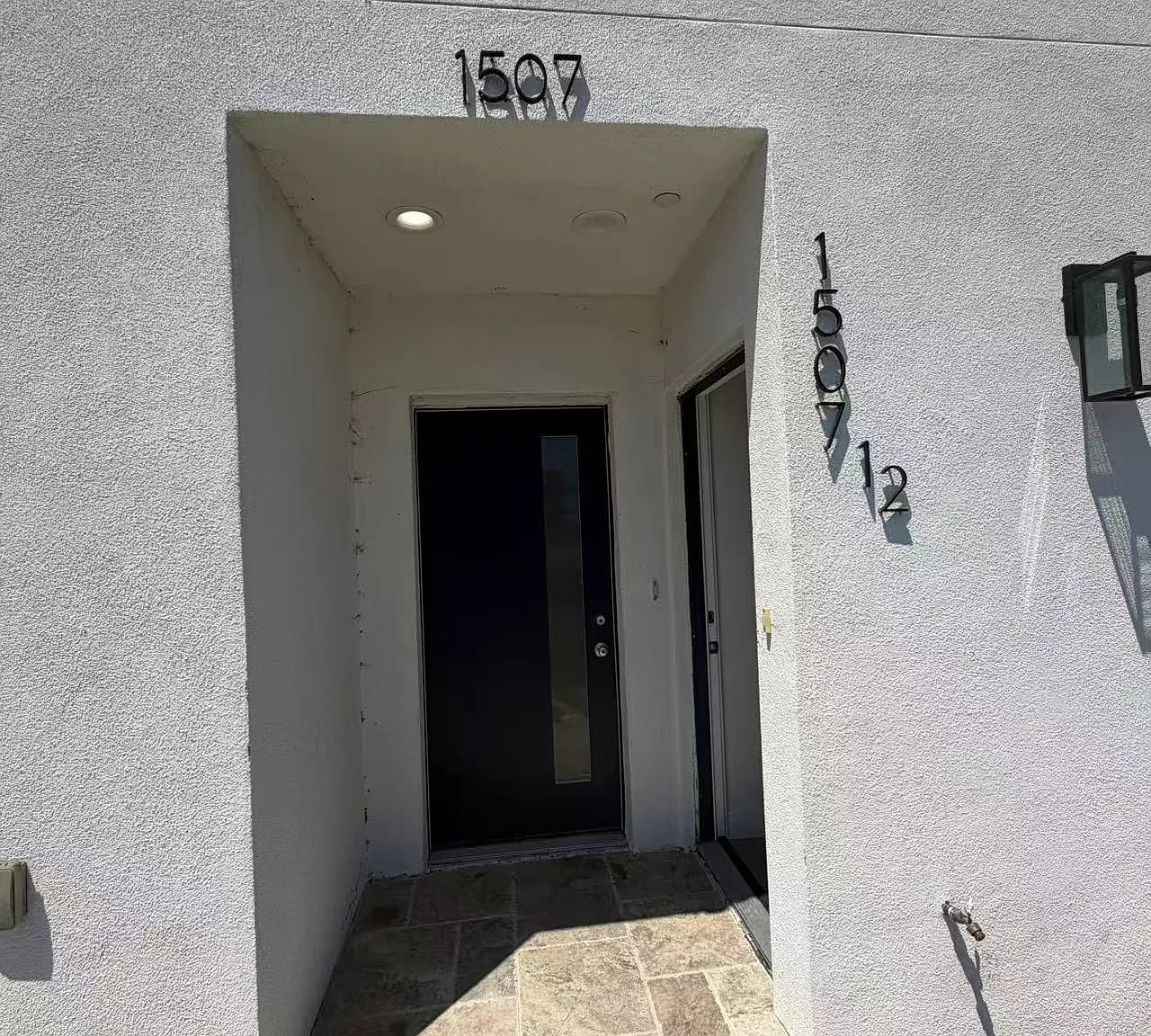 6 bed, $6,500 — Photo 1