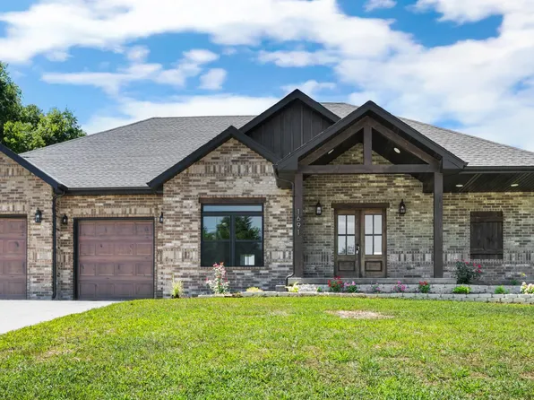 1691 S Charles Place, Bolivar, MO 65613