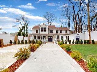 67 Brewster St, Staten Island, NY 10304