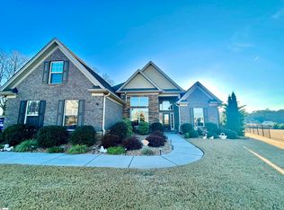 402 Meadowcroft Ln, Simpsonville, SC 29681