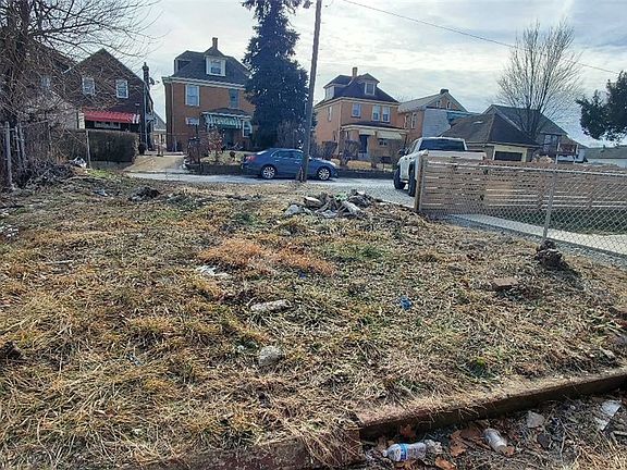 5th image of 322 W 14th Ave