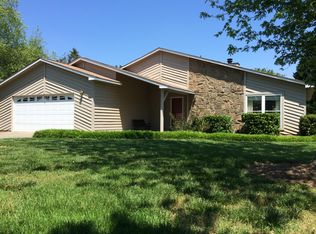 10118 Fairway Ridge Rd, Charlotte, NC 28277