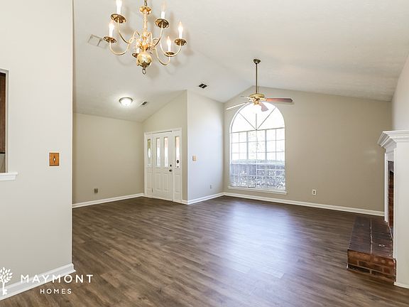 4th image of 1711 Hearthstone Way