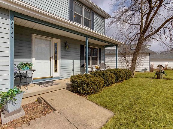 2nd image of 39556 N Bishop Ct