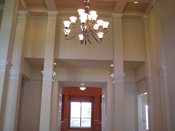 Foyer w/ 19 ft Ceilings