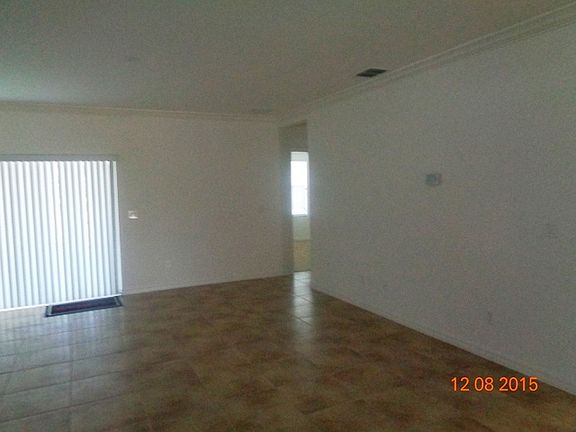 5th image of 718 Pataches Pl