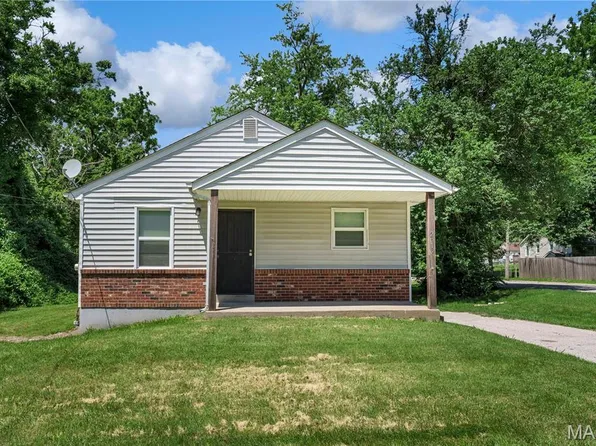 201 Becker Dr, Saint Louis, MO 63135