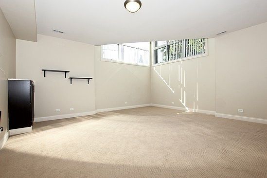 5th image of 3253 S Parnell Ave