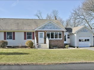 9 Wynnewood Rd, Budd Lake, NJ 07828