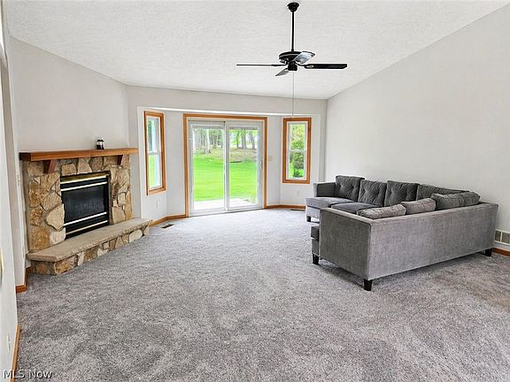 5th image of 198 Lear Rd