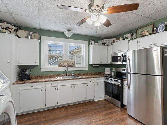 5th image of 200 4th St