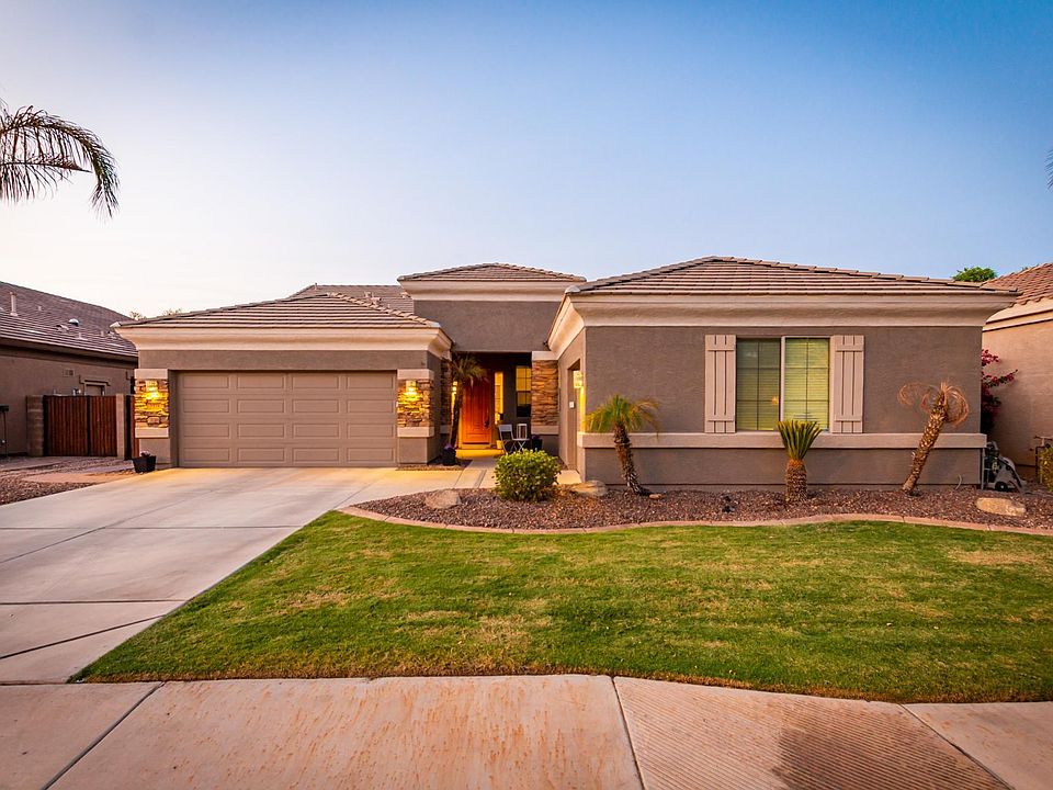 1st image of 3376 E Kingbird Pl