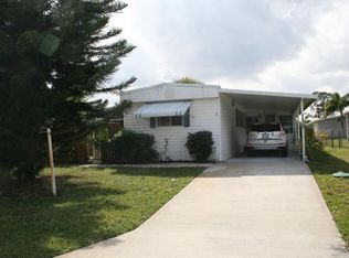 8576 SE Seabird Ave, Hobe Sound, FL 33455