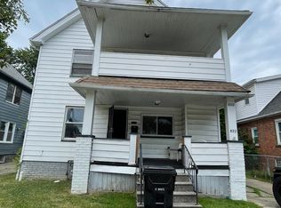 820 London Rd, Cleveland, OH 44110