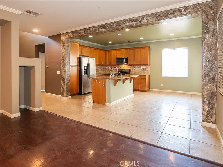 619 W Avenue H13 — Photo 37