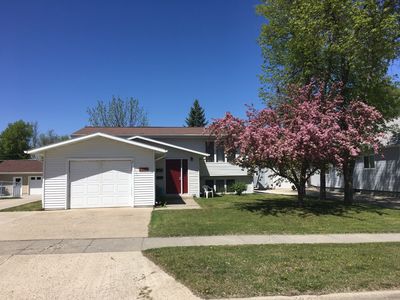 1101 6th St NE, Devils Lake, ND, 58301