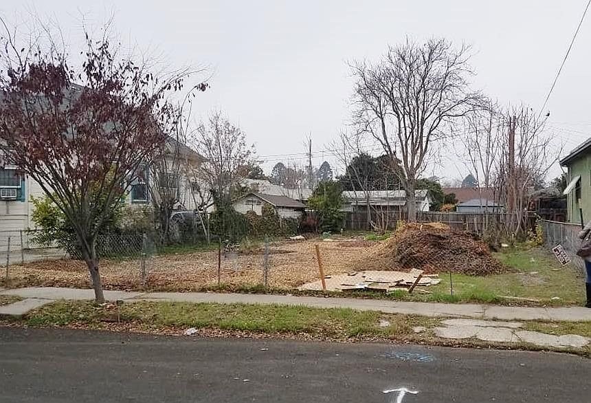 1st image of 223 E Jefferson St