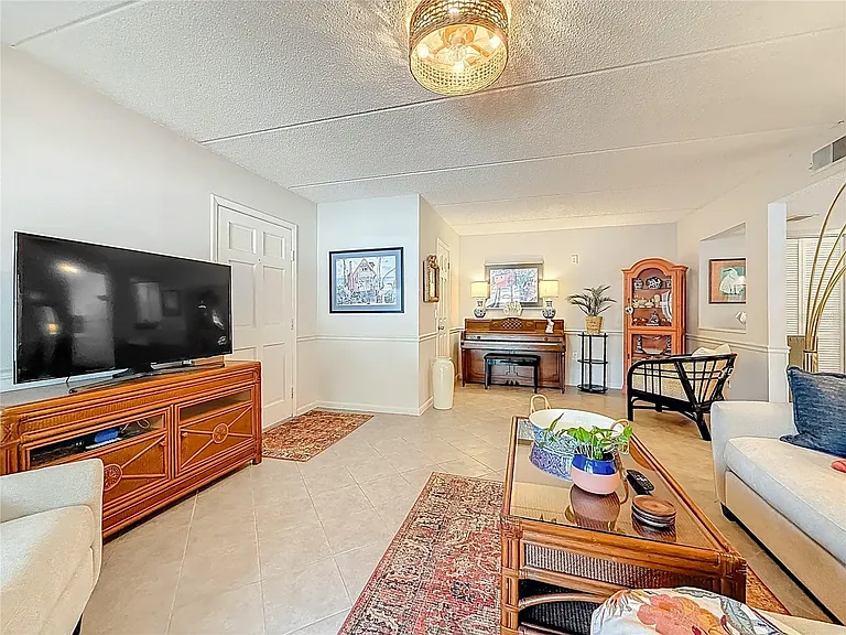 360 N Bayshore Blvd #108 — Photo 9