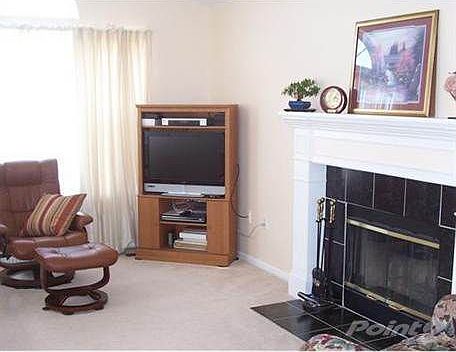 2nd image of 7470 Lochmoor Dr