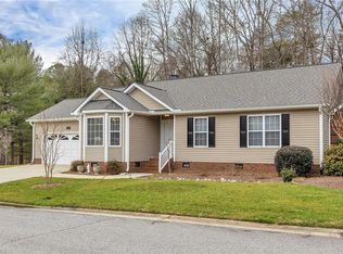 309 Quarterpath Ln, Jamestown, NC 27282