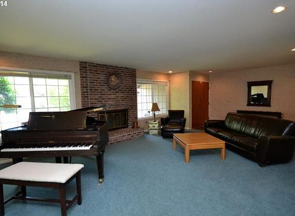 2nd image of 2682 SE Singing Woods Dr