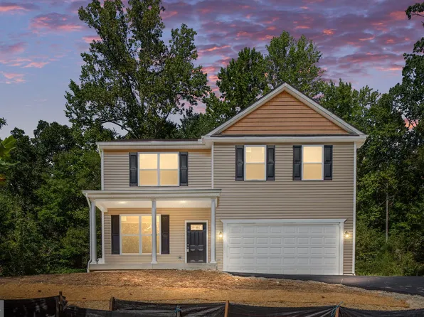 8861 Sage Ct, King George, VA 22485