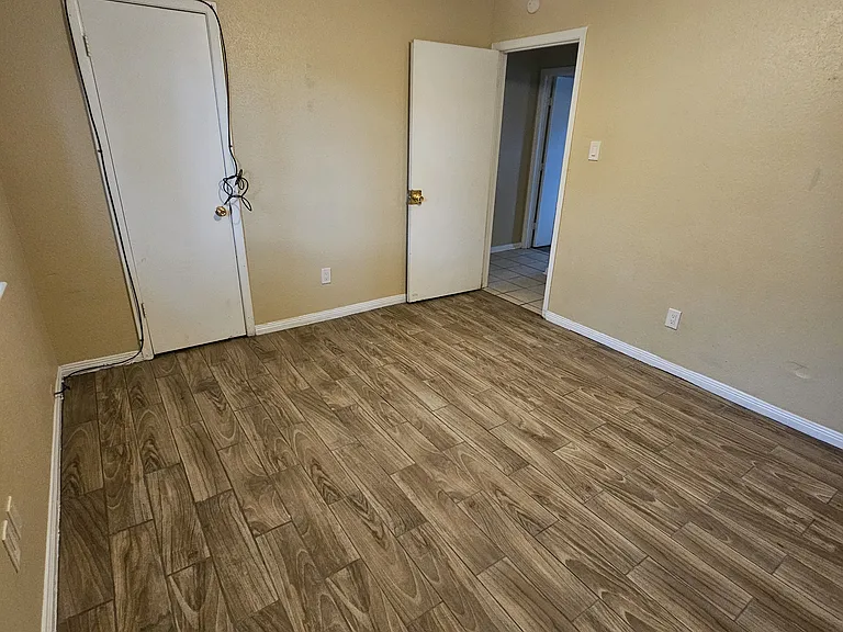 2nd Bedroom 2nd view