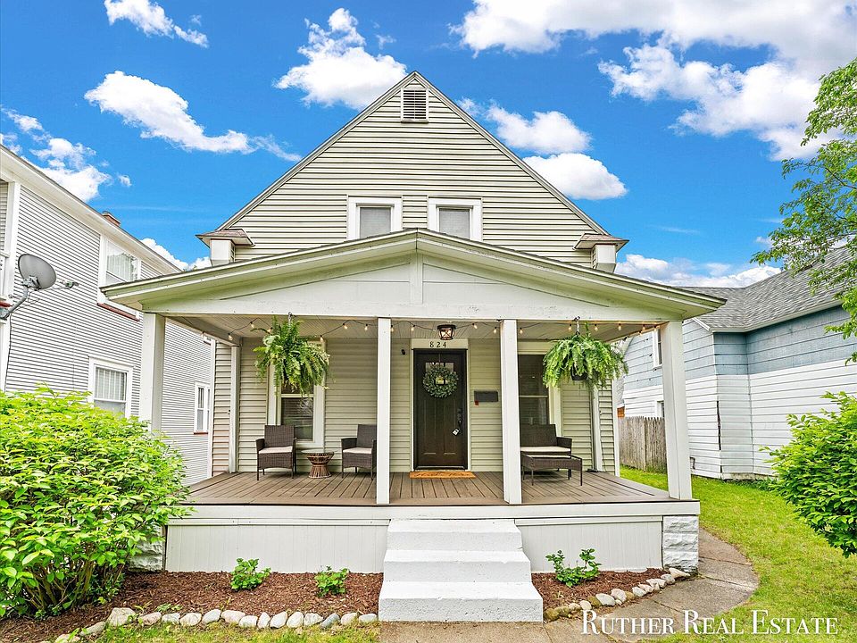 1st image of 824 Crescent St NE
