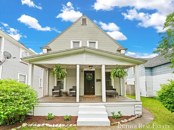 824 Crescent St NE, Grand Rapids, MI 49503