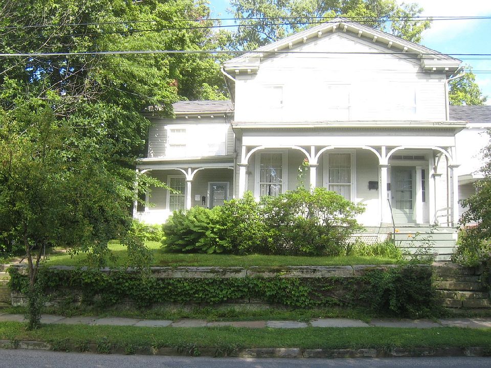 1st image of 869 Liberty St