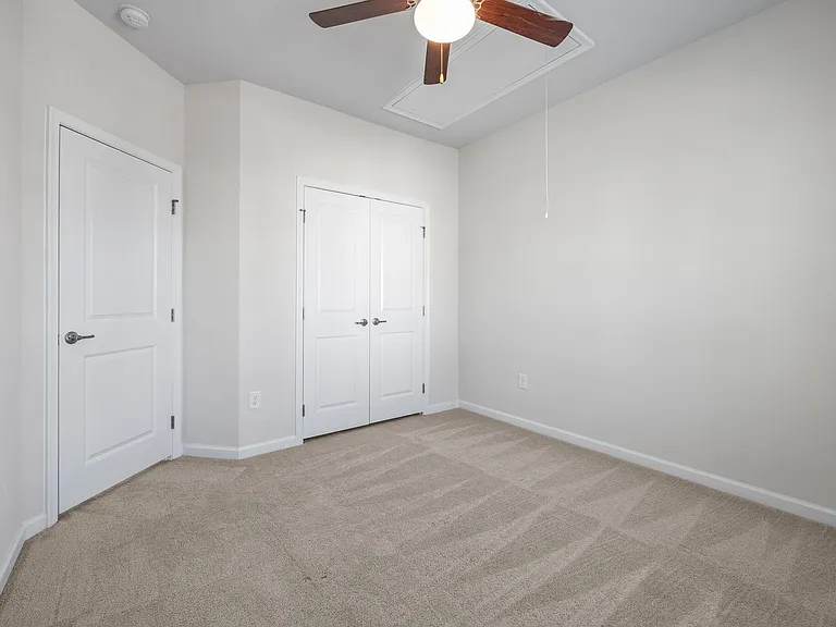 816 Channing Park Cir — Photo 28