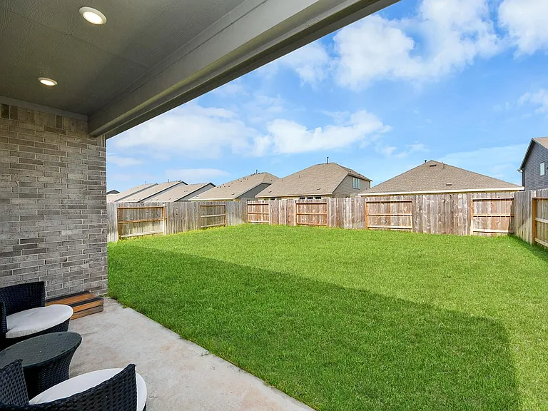6325 Golden Seaton Dr — Photo 17