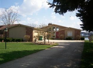 62591 Sail Bay Dr, Cassopolis, MI 49031
