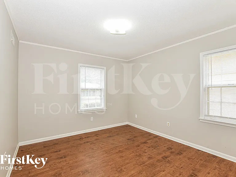 5819 Fox Lair Ave — Photo 15