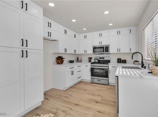 3827 Prosperity Ln, Las Vegas, NV 89147