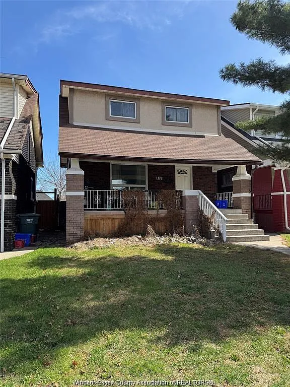 3 bed, $2,400 — Photo 2