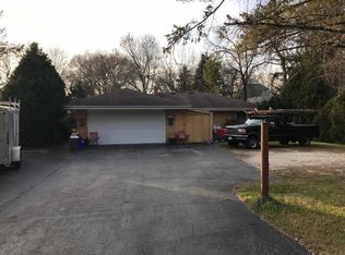 2411 Nagawicka Rd, Hartland, WI 53029