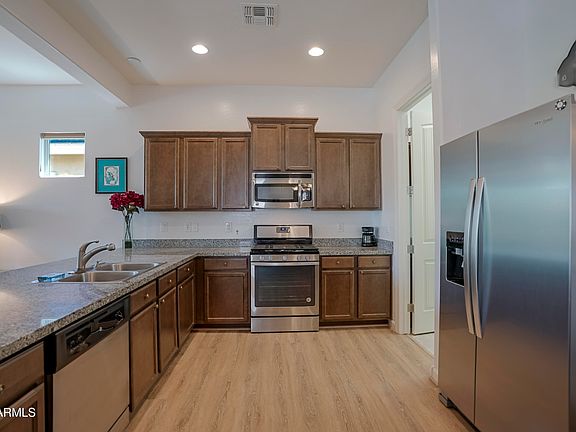 5th image of 1628 BONAVISTA Place