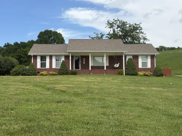 700 Sleepy Hollow Rd, Pulaski, TN 38478