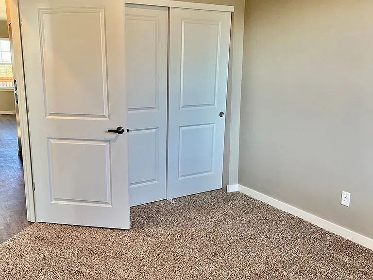 Eagle Pointe Apartments- Resort-Style Living in Albany — Photo 67