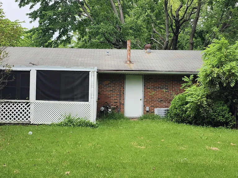 10139 E Chris Dr — Photo 16