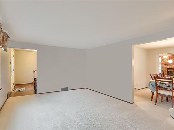 5th image of 1543 Leona Ave