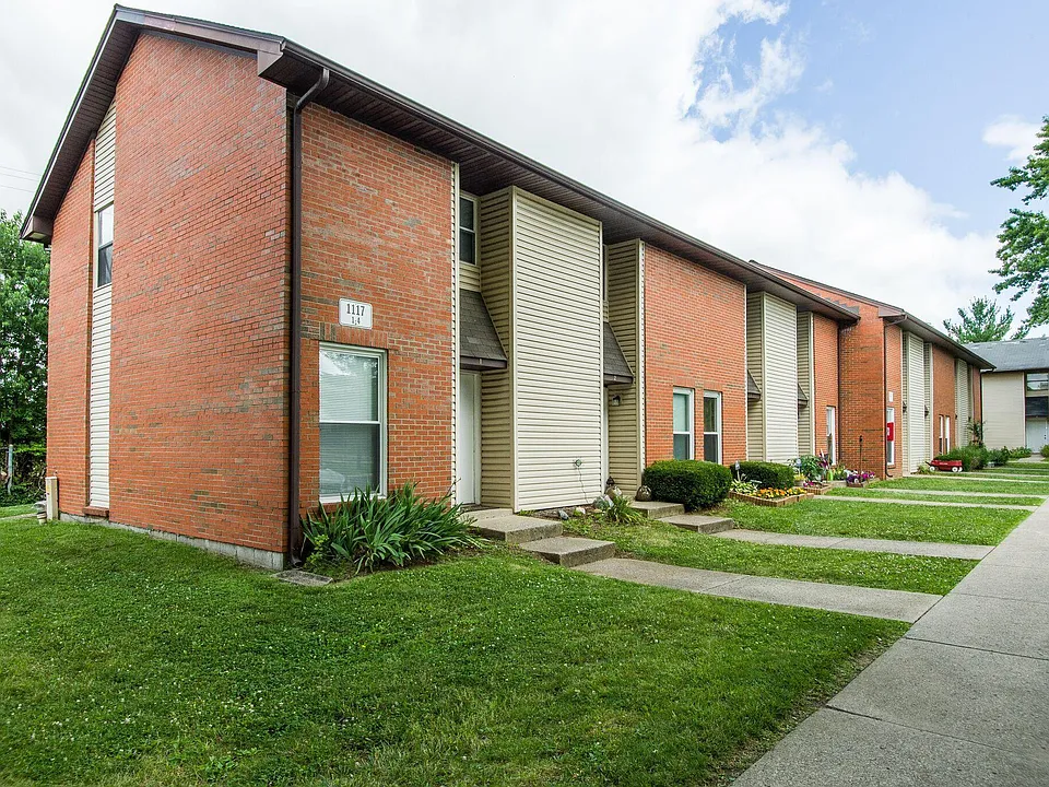 1120 Johnson Ave
