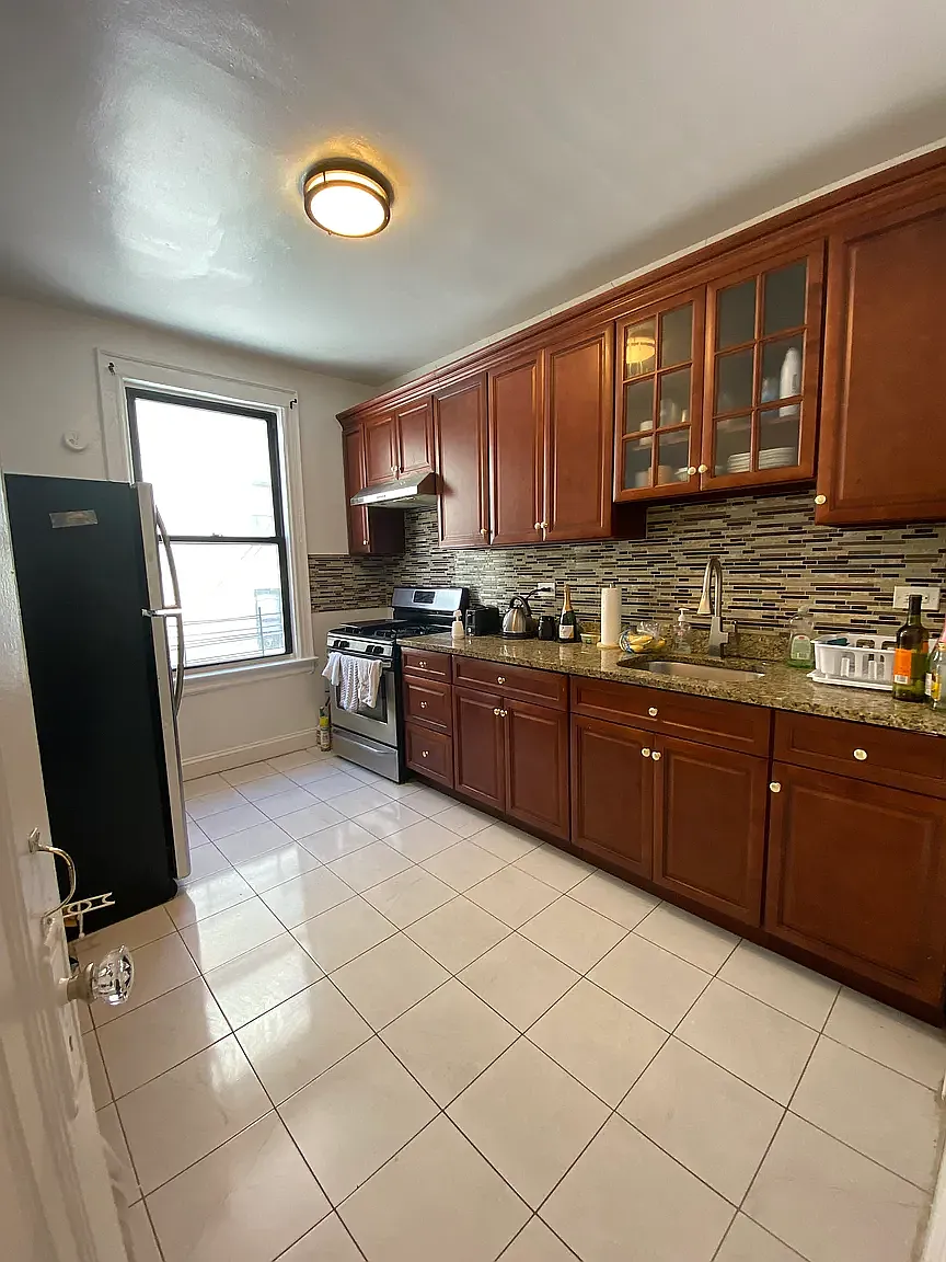 34-13 31st Street — Photo 2