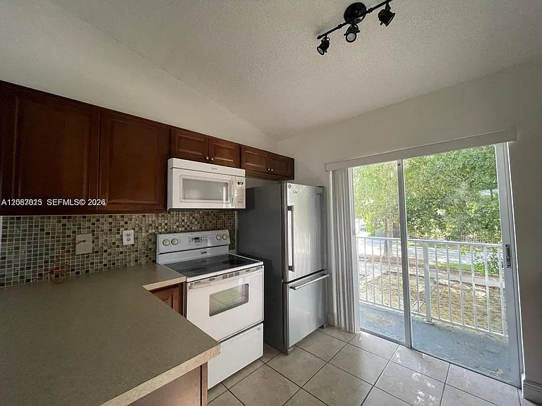 7991 SW 152nd Ave #7047 — Photo 3