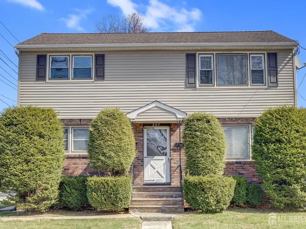 207 Gertrude Ter, Dunellen, NJ 08812