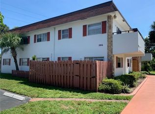 206 SW 1st St #J-4, Pompano Beach, FL 33060